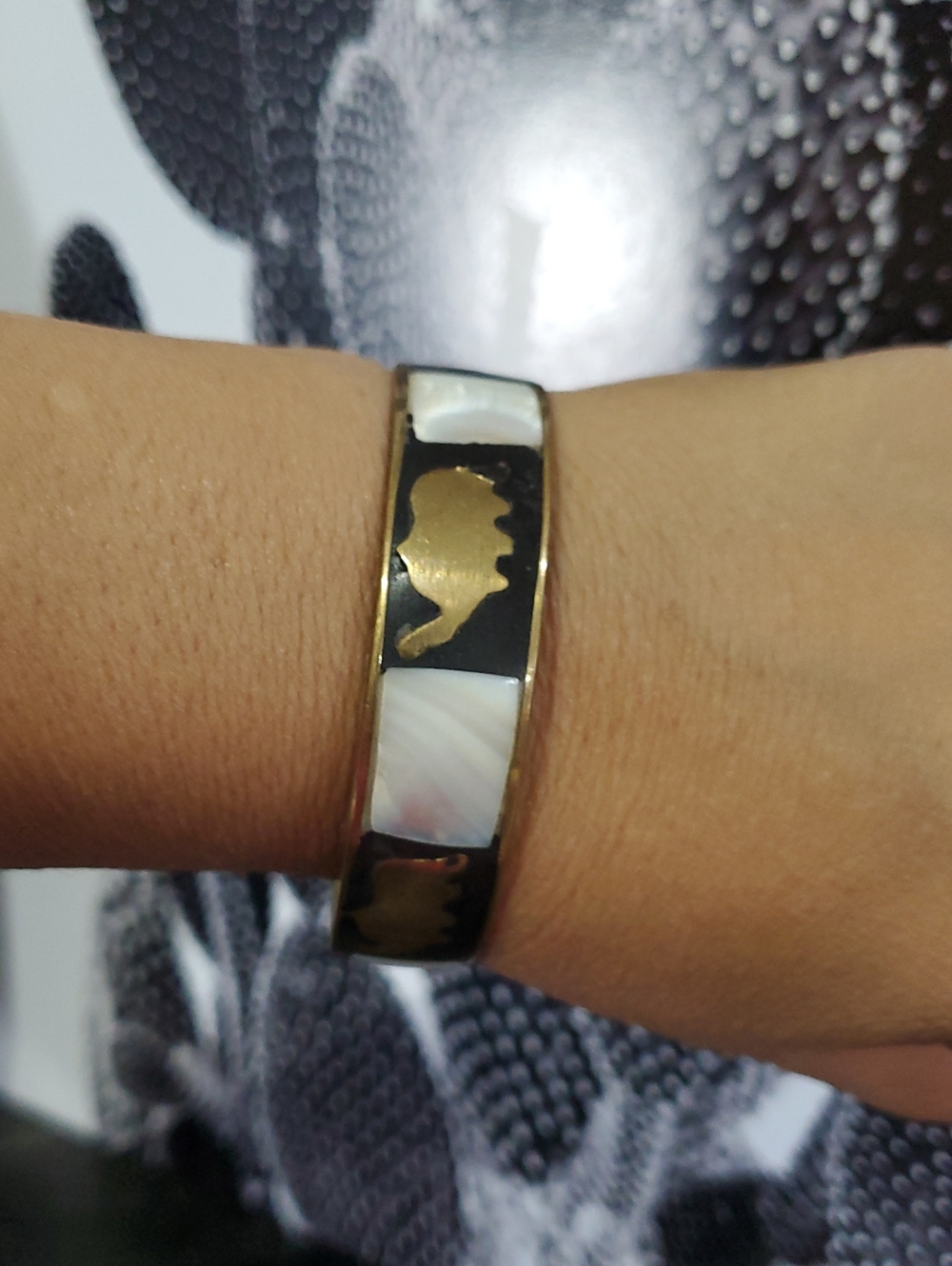 Vintage  Brass Black Inlay Bangle Mother-of-Pearl Panels Safari Elephant Ethnic
